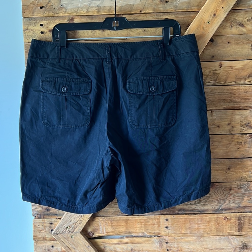 DOCKERS black cargo shorts - Picture 2 of 2